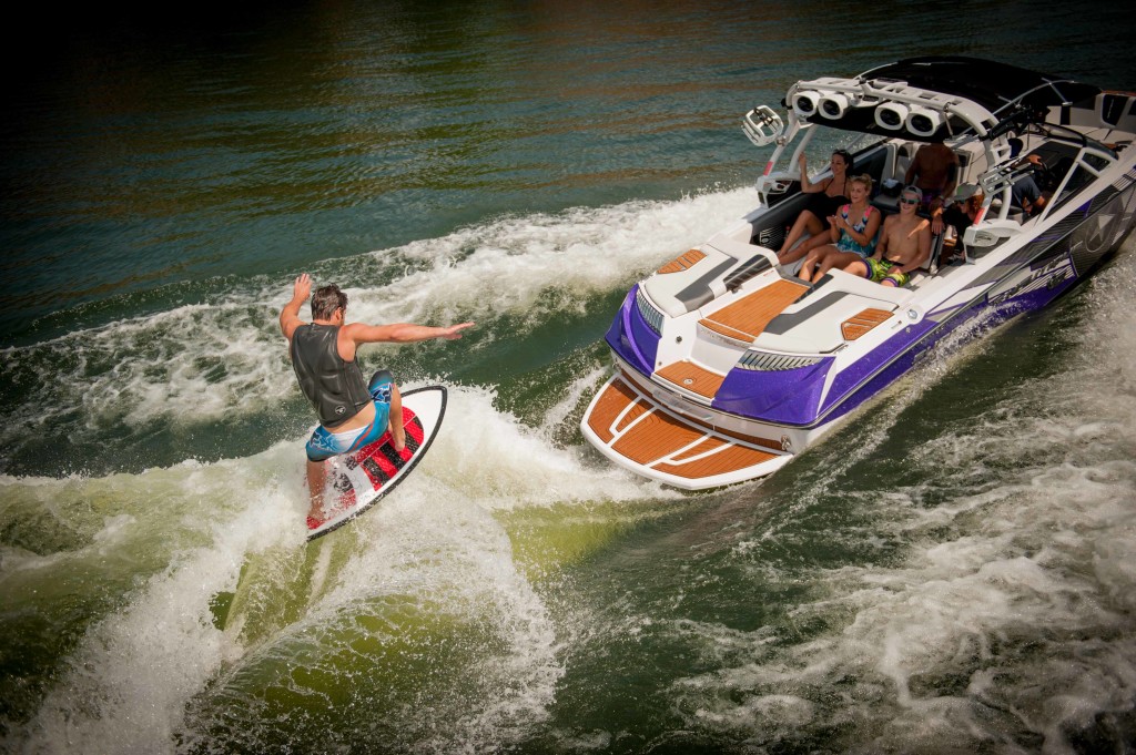 Nautique Boats showcases wakesurfing demos at Orlando Extreme Watersports Fest October 19 at Lake Ivanhoe